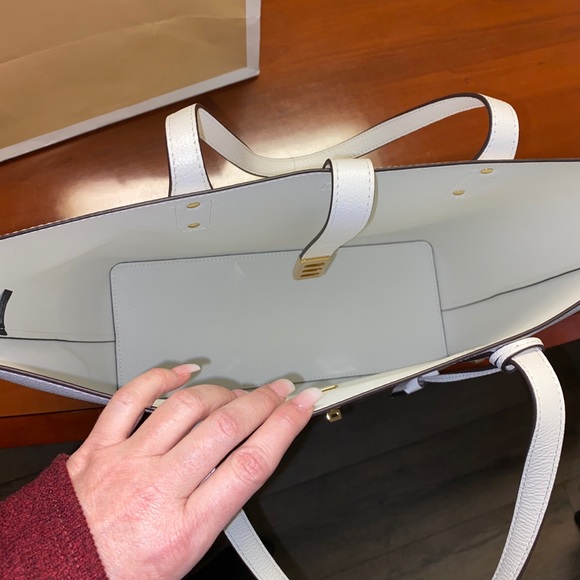 Chandler, Az - Picture 4 of 5